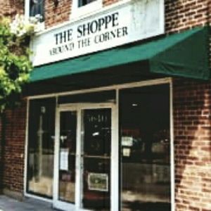 Meet your Posher, Neva