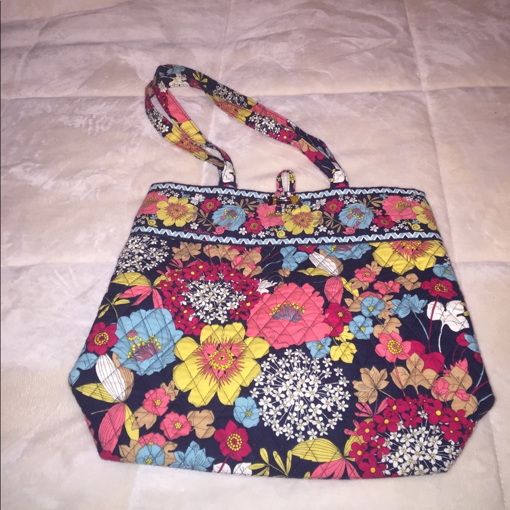 🎉🎉Like New! Vera Bradley tote bag!