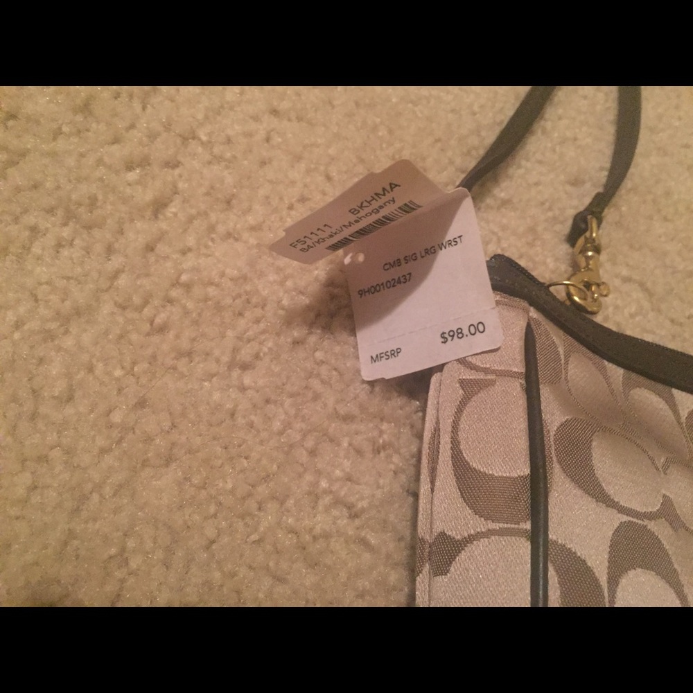 Coach wristlet - Picture 2 of 2
