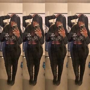 Meet your Posher, Danielle