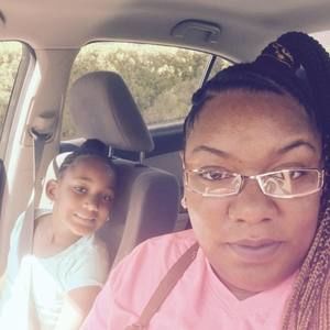 Meet your Posher, Carla