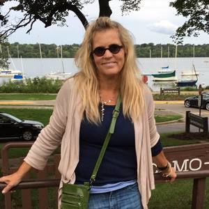 Meet your Posher, Cathy