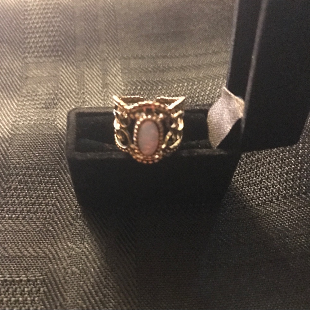 Vintage Sarah Coventry Opal Filigree sz 7