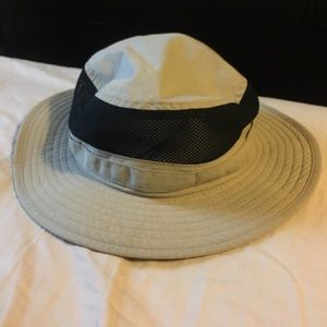 Eddie Bauer bucket hat