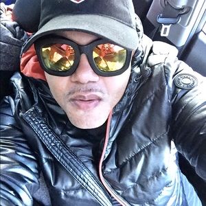 Meet your Posher, Carlos