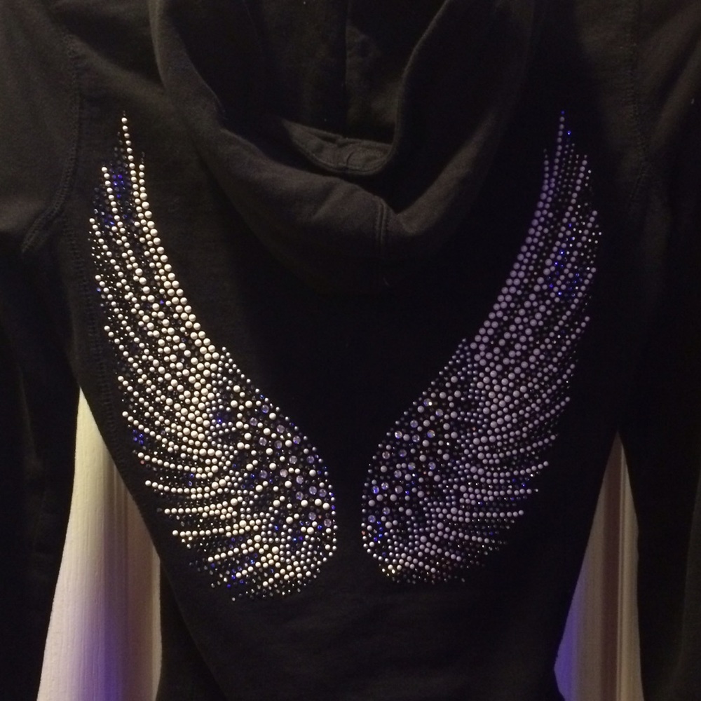 Black hoodie w angel wings sm excellent condition
