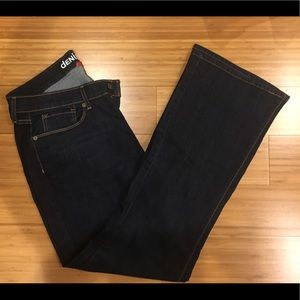 Denizen by Levi's curvy boot cut jean size 16