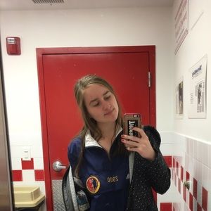 Meet your Posher, Lilly