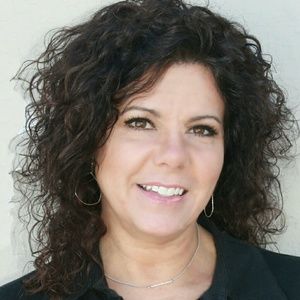 Meet your Posher, Shara