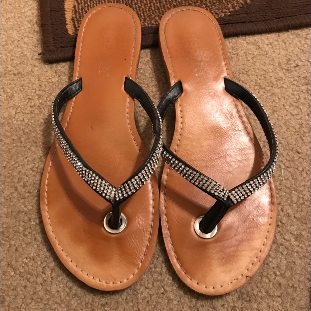Report bling flip flops 8 1/2