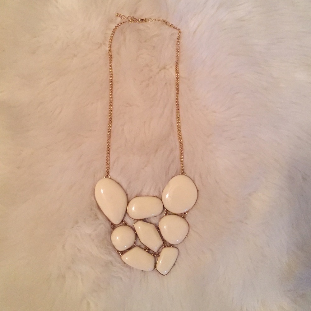 Cream color gold necklace ❤