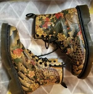 Doc Marten's Printed Boots Women's Size 6