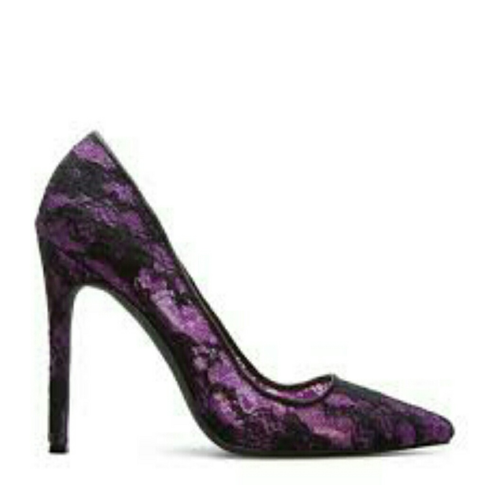 Purple Lace Pumps