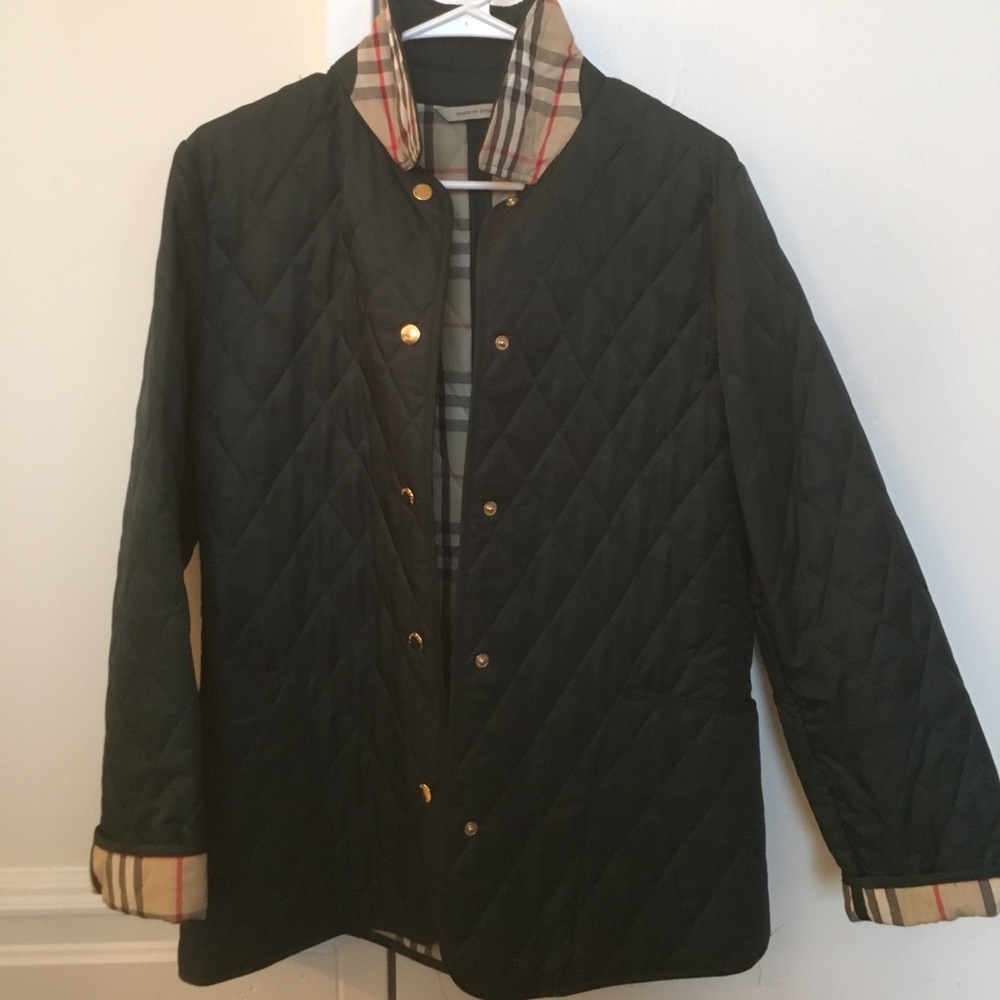 ☀️SALE☀️Authentic Burberry diamond quilted jacket