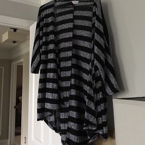 Lularoe Lindsay kimono