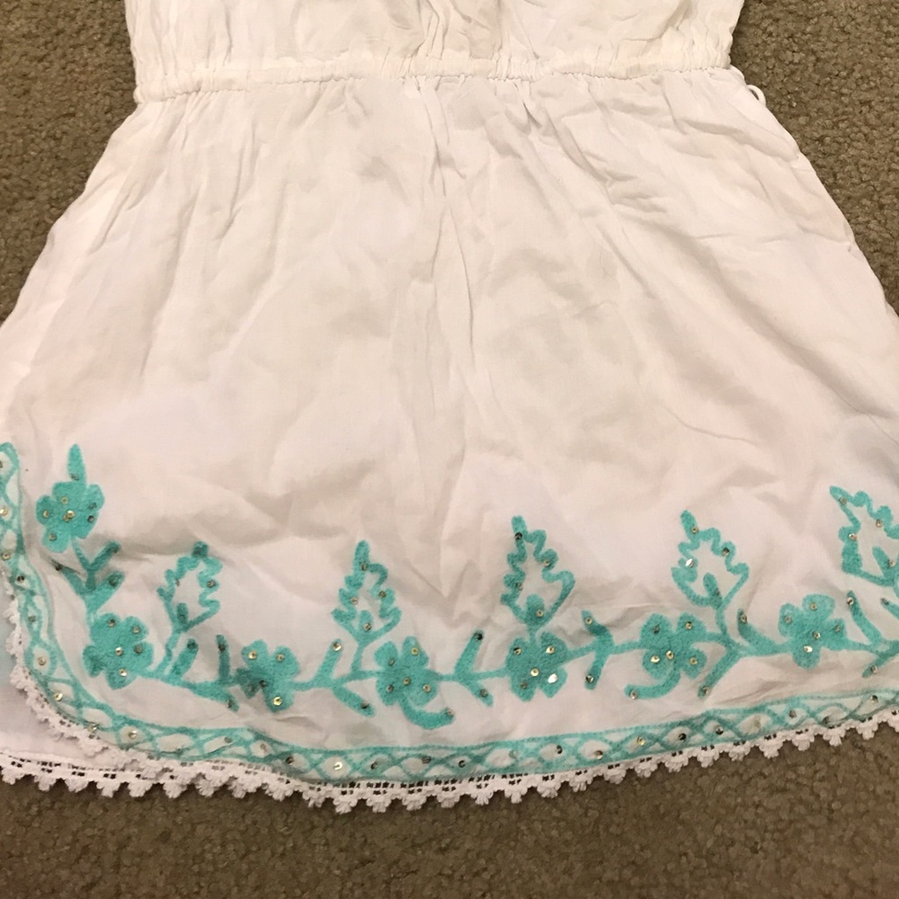 White Strapless dress / coverup - Picture 2 of 4