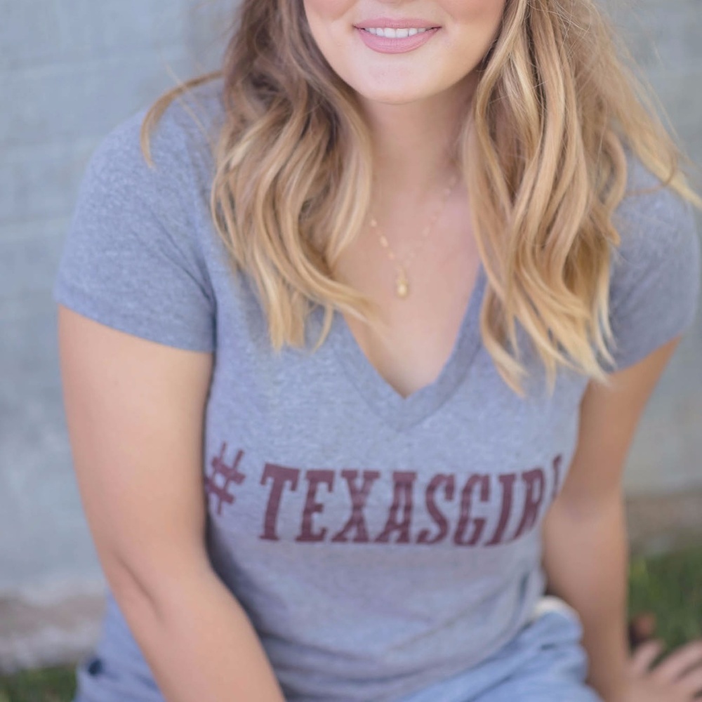 #Texasgirl tee in Maroon