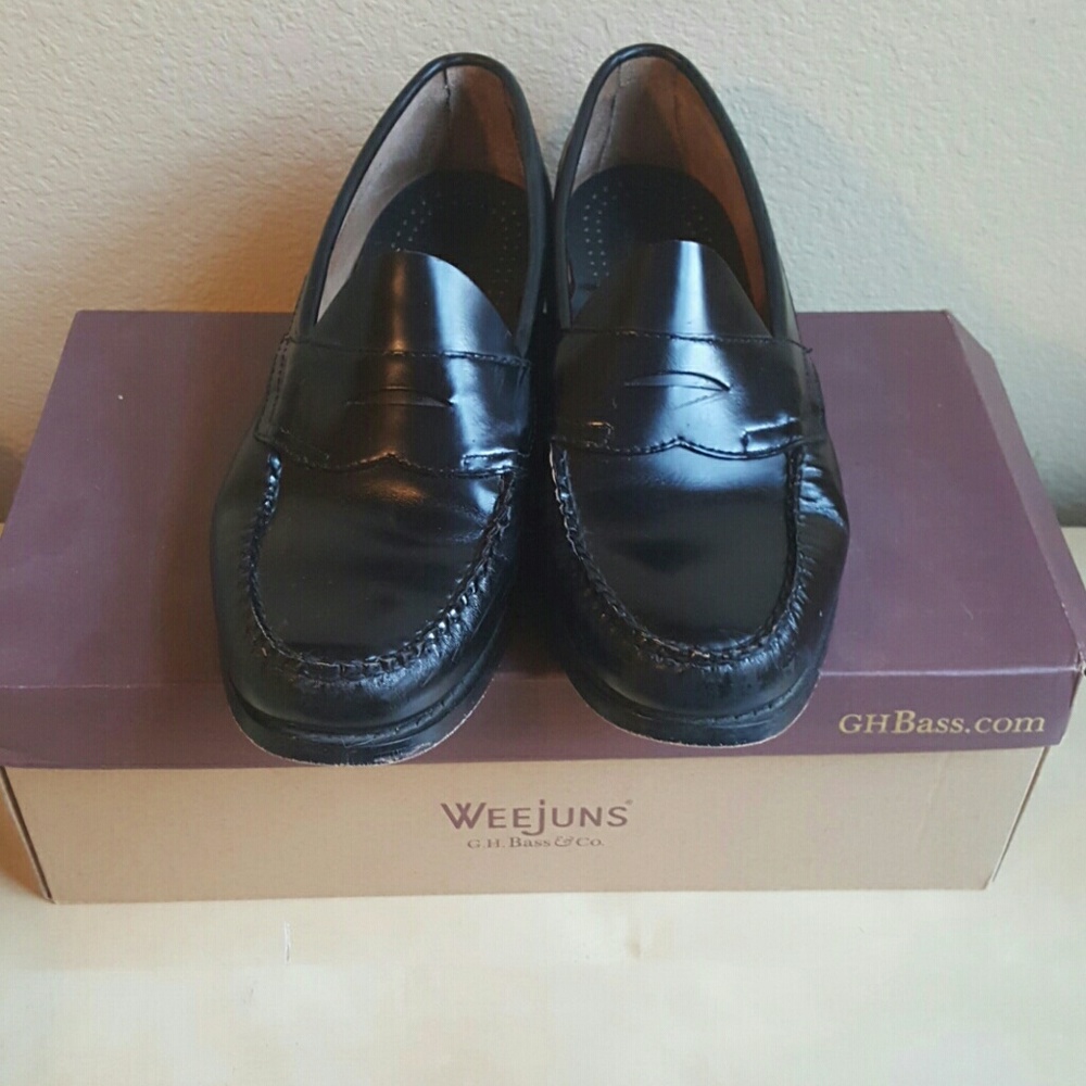 GHBass Weejuns Men's Sz. 8.5 Logan Black Loafers