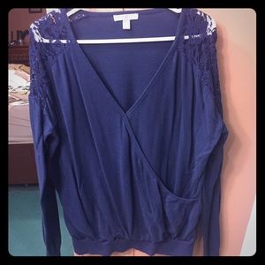 Long sleeve blue sweater/shirt