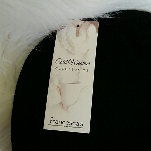Beanie/Cold weather hat, NWT, FLAWLESS - Picture 2 of 3