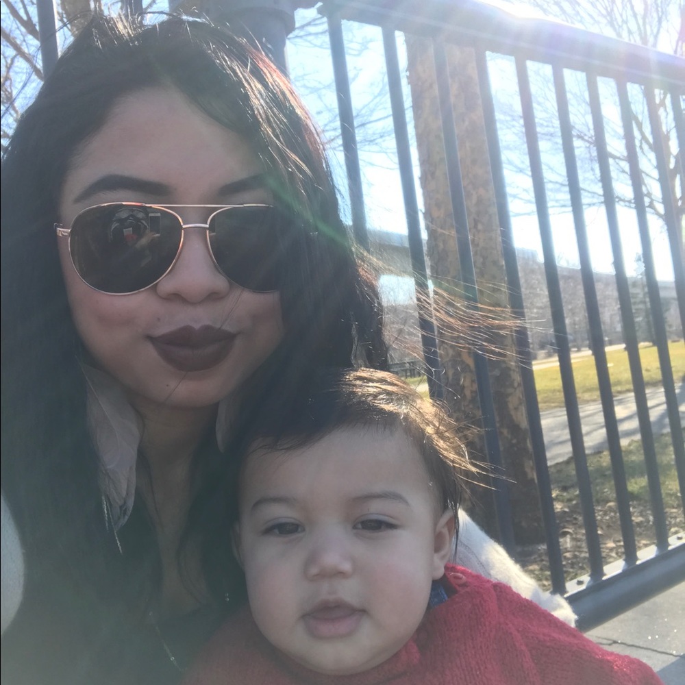 Meet your Posher, Monica