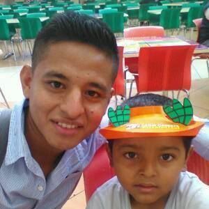 Meet your Posher, Luis arturo