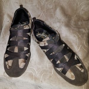 *SOLD* COACH Jenney Jacquard Fabric Sneaker $15