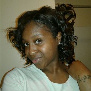 Meet your Posher, Keisha