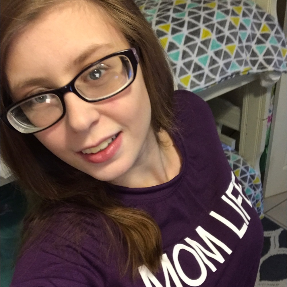 Meet your Posher, Amanda