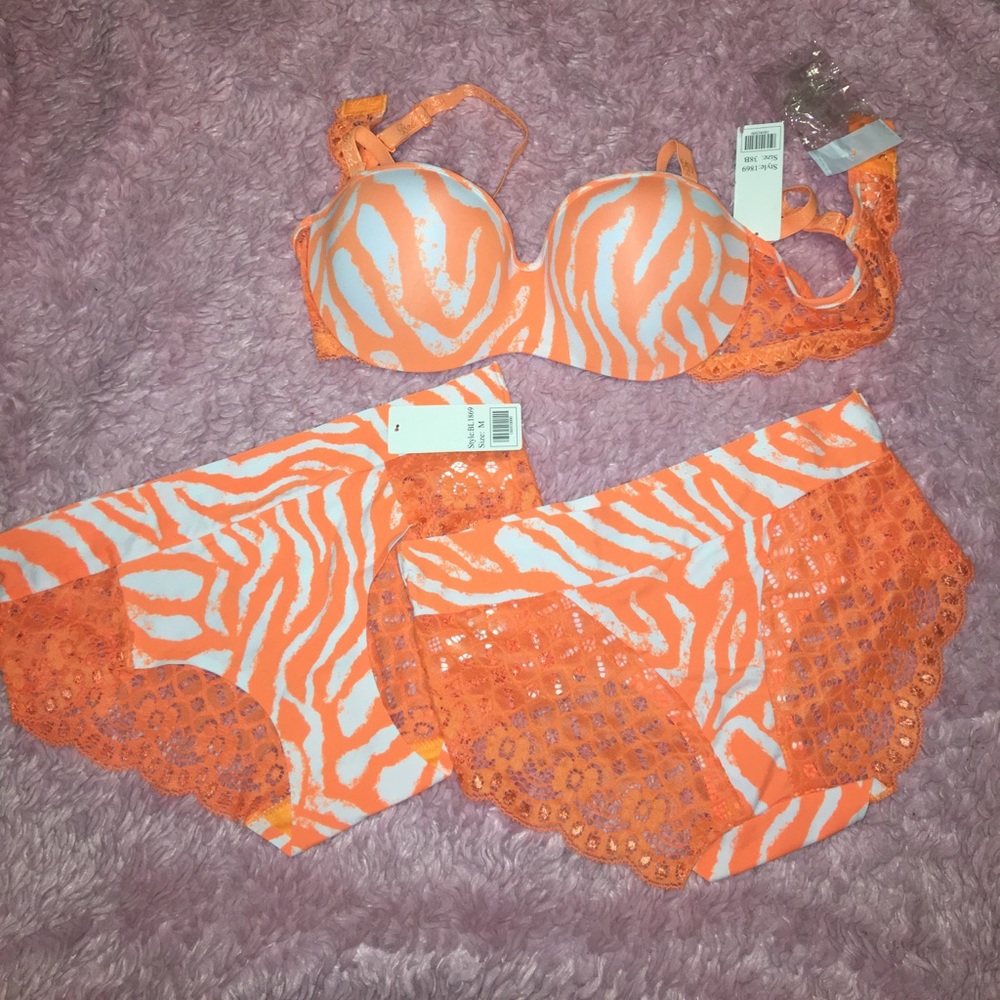 SALE 💜4piece bra set