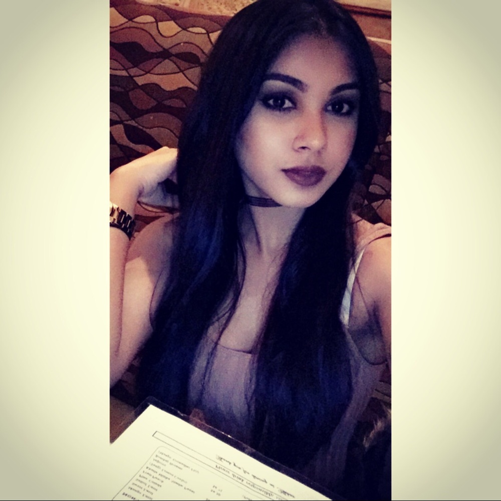 Meet your Posher, Felisha