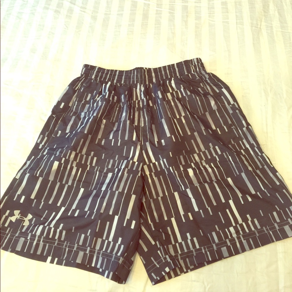 UA Men's Heat Gear Fitted Shorts Size S