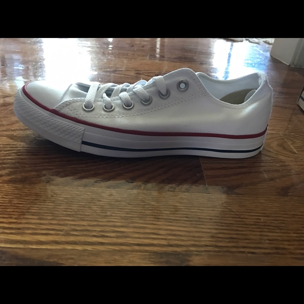 New in box classic Chuck Taylor Converse