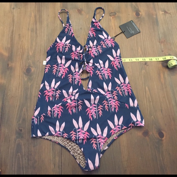 🎉HP🎉ACACIA SWIMWEAR KOKOMO FULL PIECE HELICONIA - Picture 2 of 8