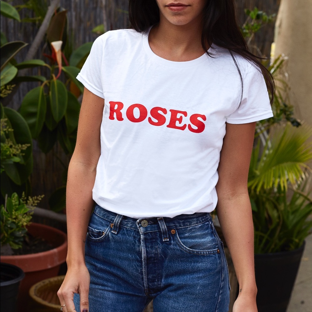 ROSES TEE