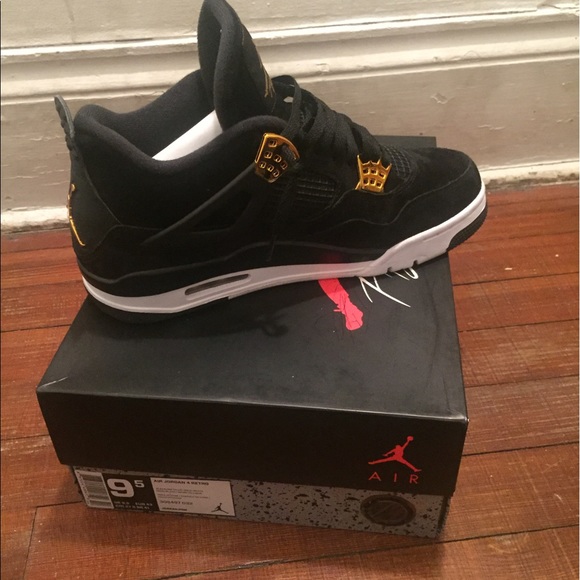 Royalty 4s