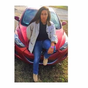 Meet your Posher, Dee dee