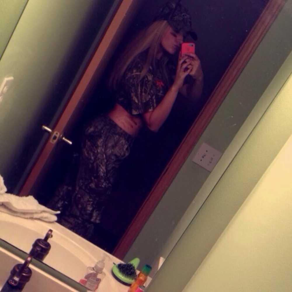 Meet your Posher, Nikita