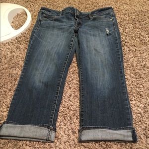 American Eagle Artist Crop