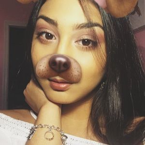 Meet your Posher, Janelle