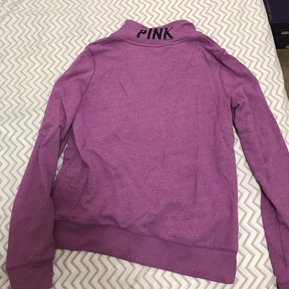 PINK crew neck - Picture 2 of 3