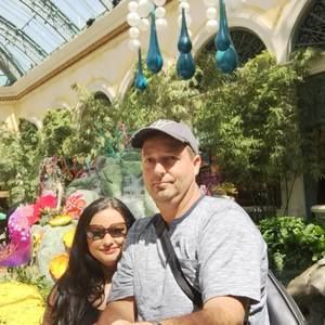 Meet your Posher, Ofelia