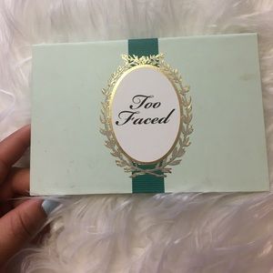 Too Faced La Petite Maison