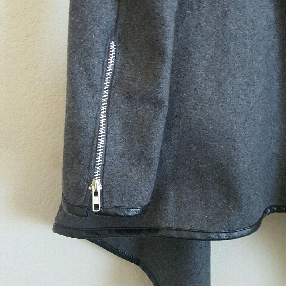 Stylish Gray Jacket - Picture 3 of 3