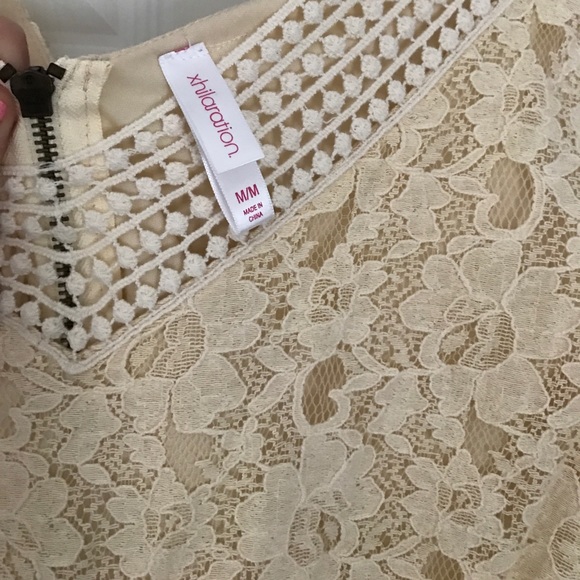 Lace romper - Picture 4 of 4