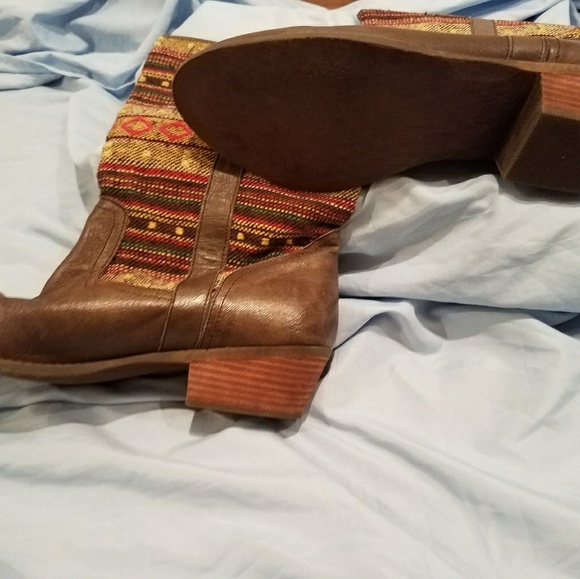 Steve Madden Boots - Picture 2 of 3