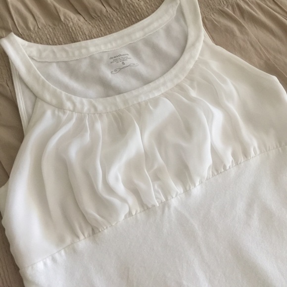 Pleated Chiffon Overlay Tank Top - Picture 3 of 4