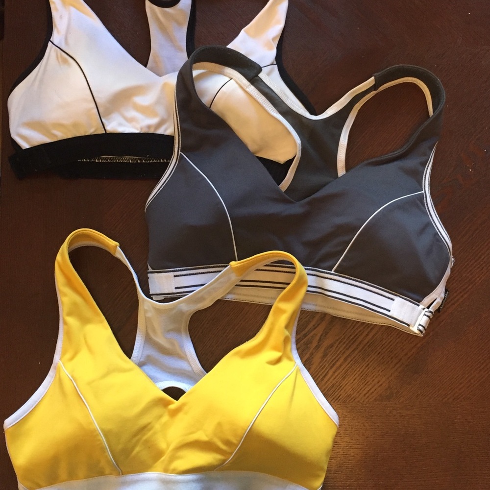 🏋🏻‍♀️TWO 🏋🏽‍♀️Victoria's Secret sports bras-