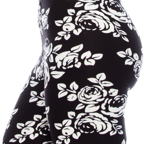 🆕Buttery Soft Leggings Black & White Floral Print - Picture 2 of 2