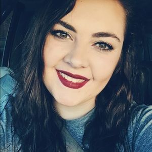 Meet your Posher, Tori